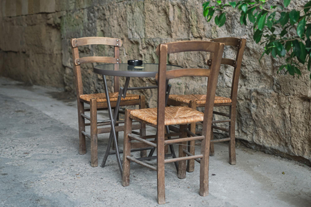 teak_furniture_for_outdoor_space.jpg